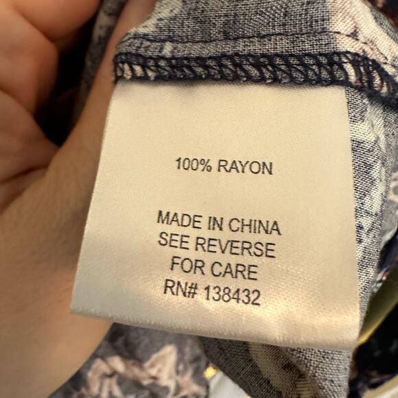 Modcloth Trusty Travel Deer Print Button Down Back Peplum Shirt V-neck XL Blue - Picture 8 of 9